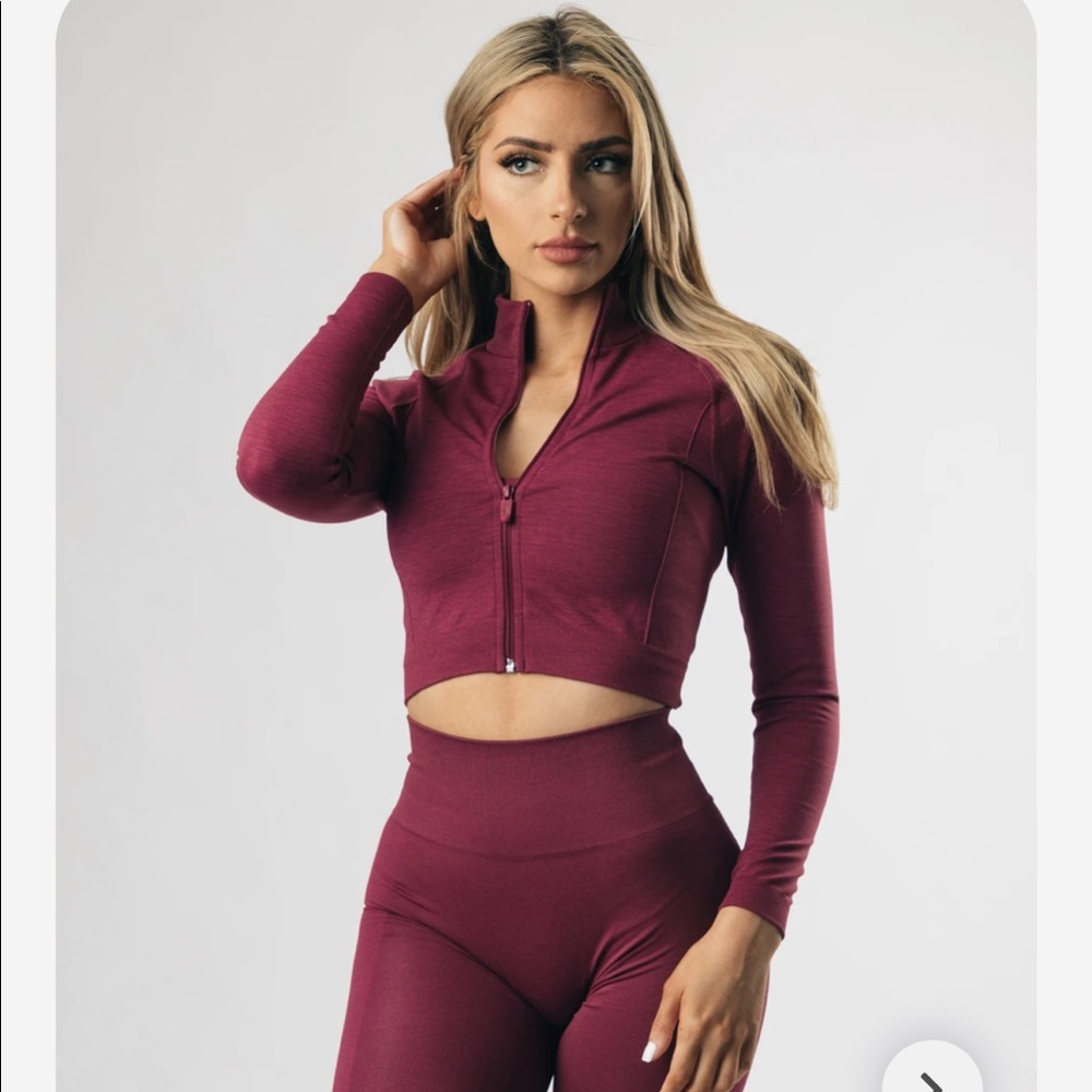 Sold Out Alphalete Amplify Wisteria Jacket XS